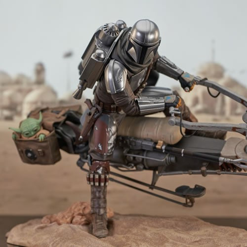 Star Wars - The Mandalorian - 1/7 Scale Din Djarin w/ Speeder Bike Premier Collection Statues - Limited Edition Gentle Giant Studios