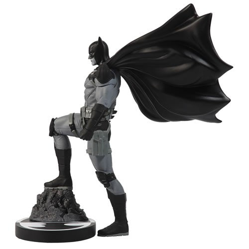Batman B&W Statues - 1/10 Scale Batman By Mitch Gerads (Resin) - DC Direct
