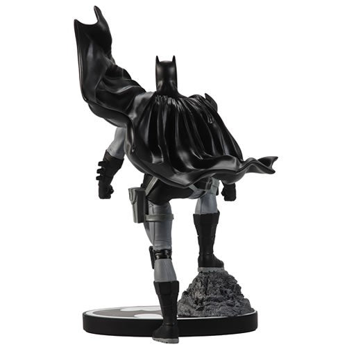Batman B&W Statues - 1/10 Scale Batman By Mitch Gerads (Resin) - DC Direct